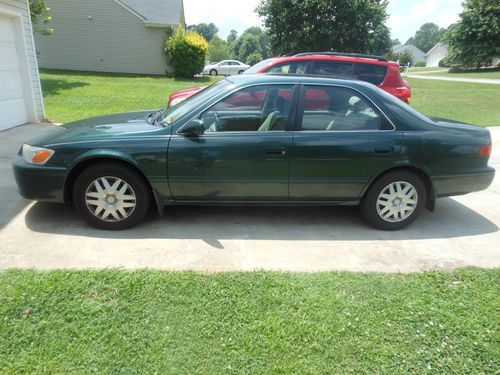 2000 toyota camry ce sedan 4-door 2.2l