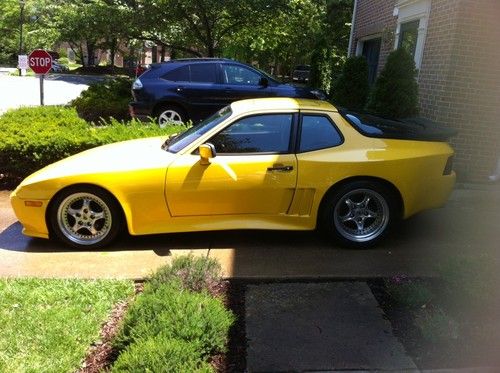 1986 porsche 944 turbo coupe 2-door 2.5l