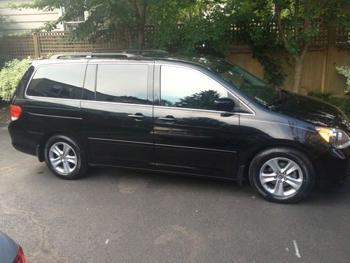 2008 honda odyssey touring mini passenger van 4-door 3.5l  - perfect condition