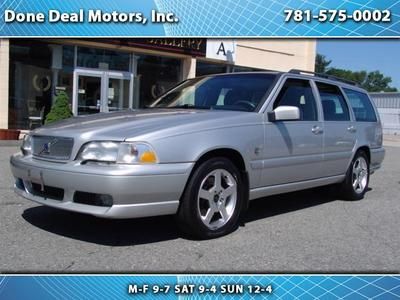 2000 volvo v70 r wagon 1-owner vehicle with 90000 all original miles. leather 2