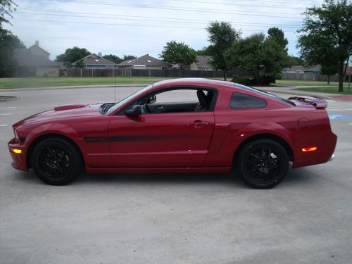 2008 ford mustang gt/cs california special coupe 2-door 4.6l 5 speed manual