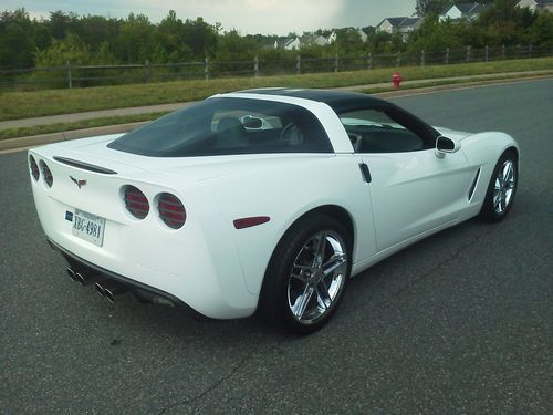 Sell used WHITE 2005 Chevrolet Corvette C6 with Chrome Z06 ...