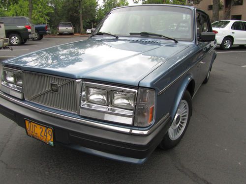 1984 volvo 244 gl sedan 4-door 2.3l