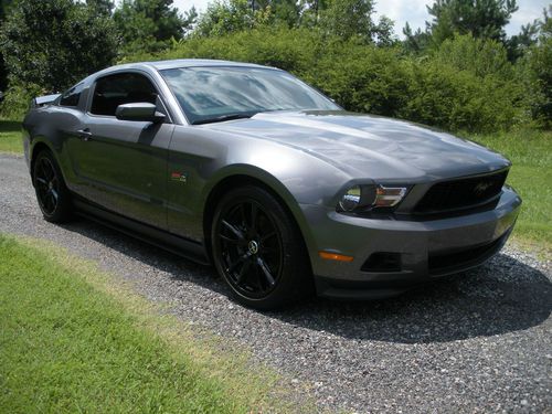 2011 ford mustang coupe, v6, 6-speed, sterling gray metallic, factor warranty