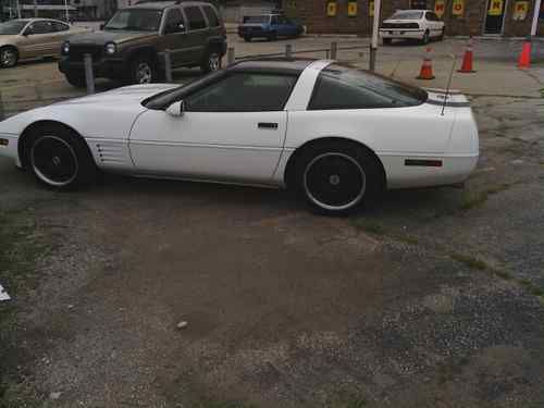 1994 chevrolet corvette hatchback 2-door 5.7l