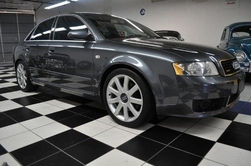 6 speed manual - v6 -  quattro - pristine condition - well maintained !!