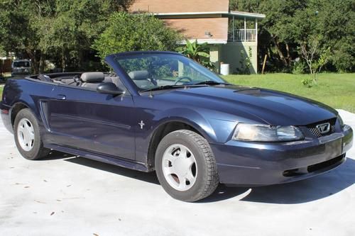 2001 ford mustang base convertible 2-door 3.8l florida low miles 69k dark blue