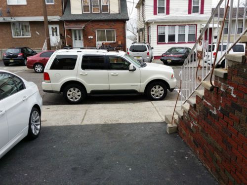 2003 lincoln aviator suv