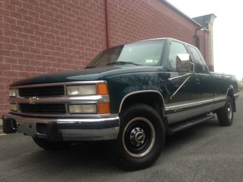 No reserve! diesel chevy silverado 2500 extended cab long bed no rust!!!