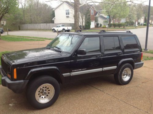 2001 jeep cherokee se sport utility 4-door 4.0l