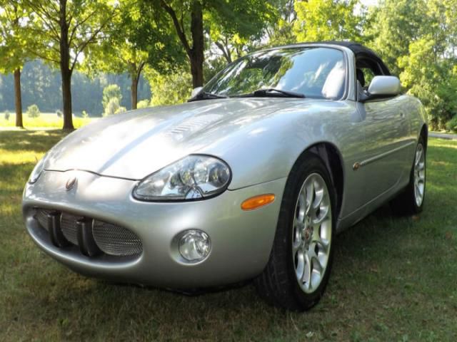 Jaguar: xkr convertible