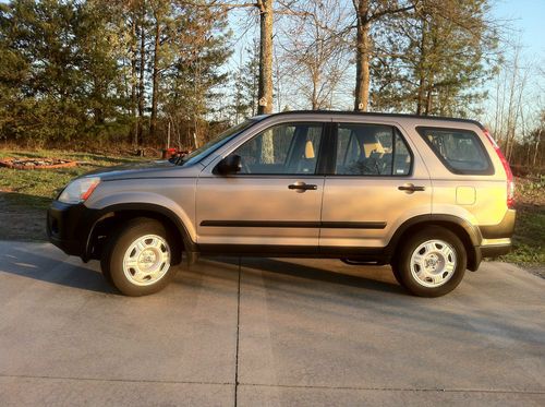 2006 honda cr-v lx suv no reserve, one owner, tow vehicle behind motor coach