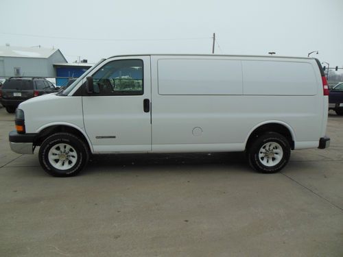 2003 gmc savana g3500 pro 1 ton cargo van side entrance local trade very nice!