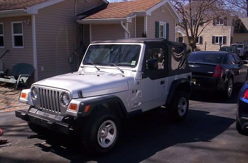 2006 jeep wrangler x sport utility 2-door 4.0l 4wd auto, no reserve! must sell