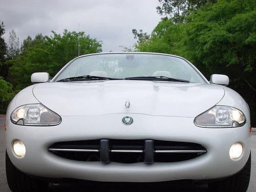2003 jaguar xk8  convertible 4.2 white on tan with only 47k miles mint hot looks