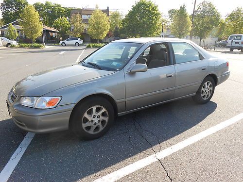 2000 toyota camry le 155k no reserve runs well clean ny title