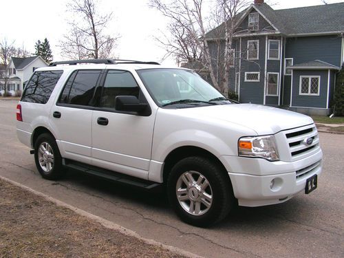 2010 ford expedition xlt white, 4x4, flex fuel, only $17,500! midwest located!