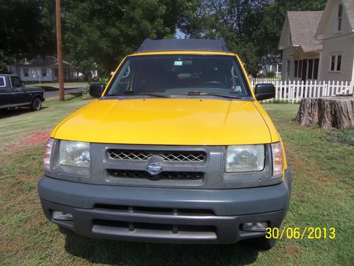 2001 Nissan Xterra XE Yellow Sport Utility 4-Door 3.3L, image 3
