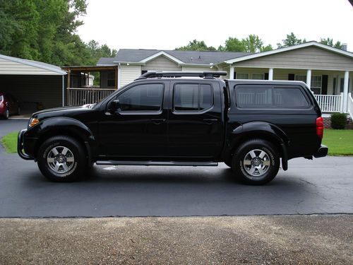 2013 nissan frontier pro4x 4x4  - loaded - low miles - navigation - black