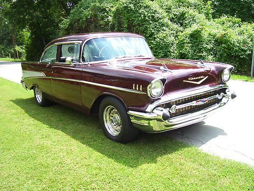 Must see complete frame/off restored 1957 chevy bel air stunning show/car!