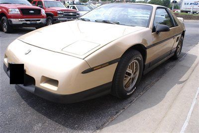 1986 pontiac fiero ams se coupe 4 speed 2.8l v6 sunroof award winning very clean