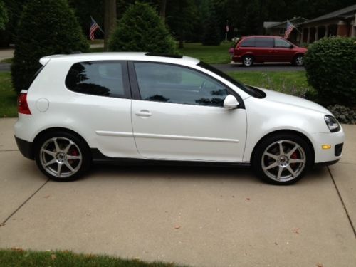 2006 vw gti - excellent condition - 60k miles - incl  extra wheels and tires