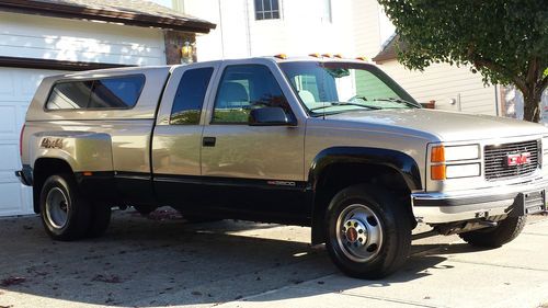 1998 gmc sierra 4wd extra cab dually automatic 1&#039;owner 23k orig miles like new!!
