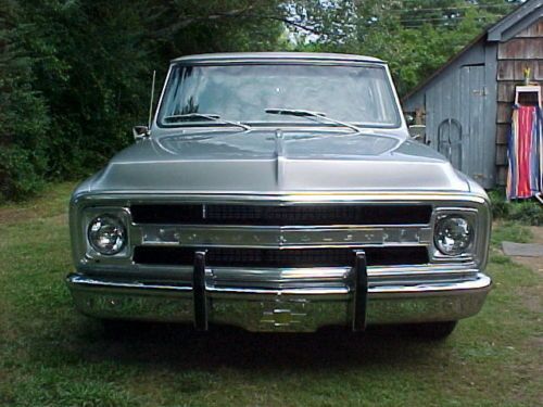 Restored 1970 chevy  c10 short bed truck - frame off every thing new