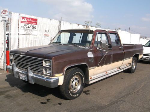 1983 chevy pick up, no reserve