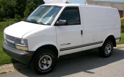Purchase used 2000 Chevrolet Astro Extended Cargo Van AWD ...