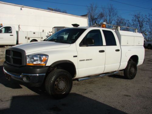Fleet maintained!! ready for work! runs excellent ! hemi 5.7 gas v8 workhorse !!