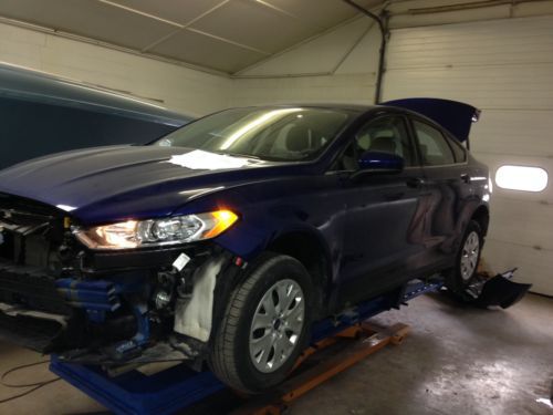 2013 ford fusion wrecked clean title no reserve not salvage needs repairable