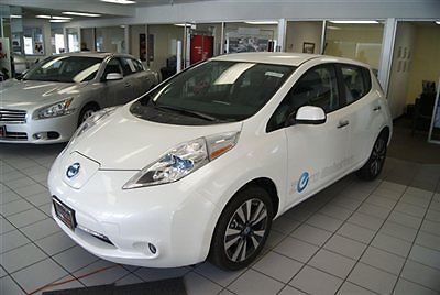 2013 nissan leaf sl electric !! still qualifies for tax credit !! 25 miles only