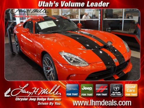 *** must see **** 2014 srt viper gts coupe 8.4l adrenaline red new