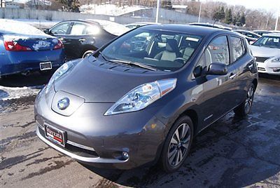 Pre-owned 2013 leaf sl, electric, still qualifies for tax credit, only 26 miles