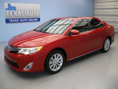 We finance!!  2012 toyota camry xle roof heated leather bluetooth 36k texas auto