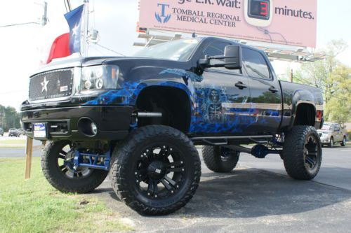 Monster lift custom paint 40&#039;s custom sound 4x4 too much to list low miles