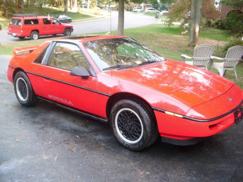 1988 pontiac fiero sport coupe 2-door 2.8l
