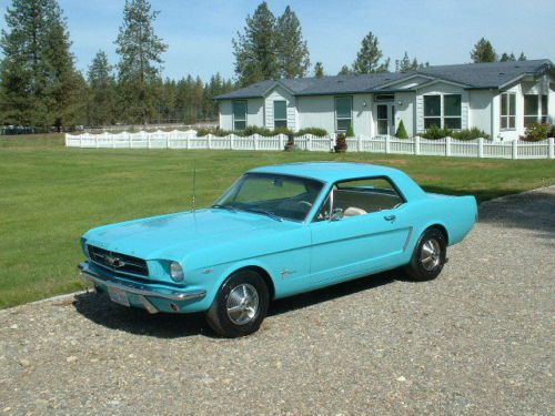 1964 1/2 mustang coupe  code d 289  exceptionally clean! drives great! nice!!!