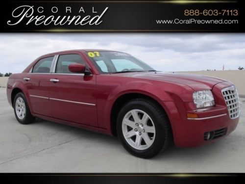 07 300 touring 1 owner only 33k miles florida driven very clean 300c limited