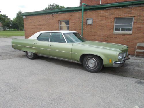 Lower mileage 1972  oldsmobile ninety eight 4 door luxury sedan