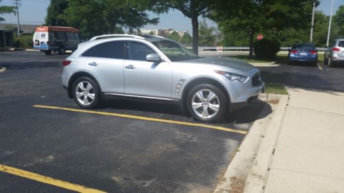 2010 infiniti fx35 awd - one owner, mint condition.