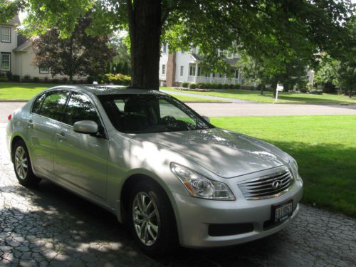 Infiniti 2008 silver g35x awd, 68,000 miles. well maintained by 1 owner. clean