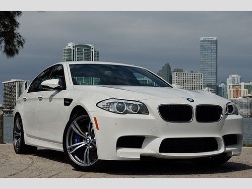 2013 bmw m5 twin turbo v8 smg transmission 6 speed manual 4-door sedan