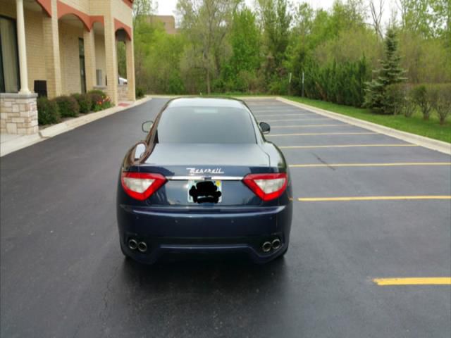 Maserati gran turismo coupe