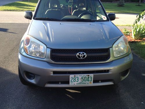 2004 toyota rav4 base sport utility 4-door 2.4l