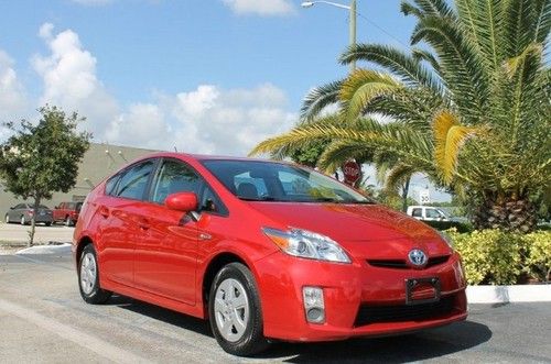 2010 toyota prius iv nav! leather! rear cam! jbl sound! htd sts! loaded!