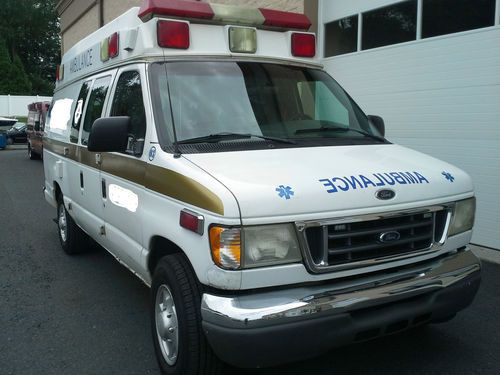 2002 ford e-350 ambulance