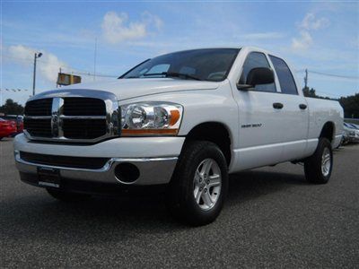 We finance! quad cab 4x4 v8 slt alloys tow package no accidents carfax certified