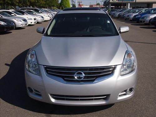 2011 nissan altima 4dr sdn  (export only)
